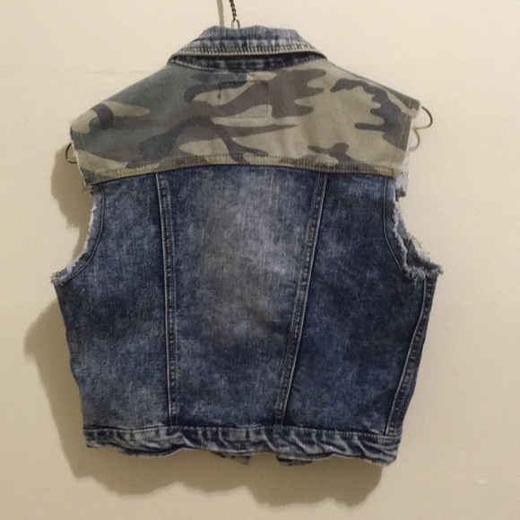 Jean jacket - Picture 2 of 2